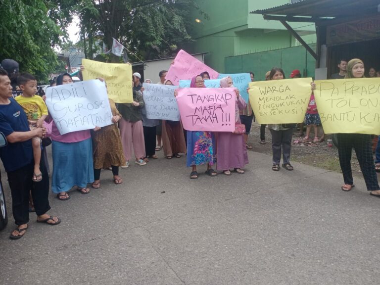 Ratusan Warga Di Dampingi Ormas Gribjaya. Pertahankan Tanah Yang Sudah, Hak Miliknya.