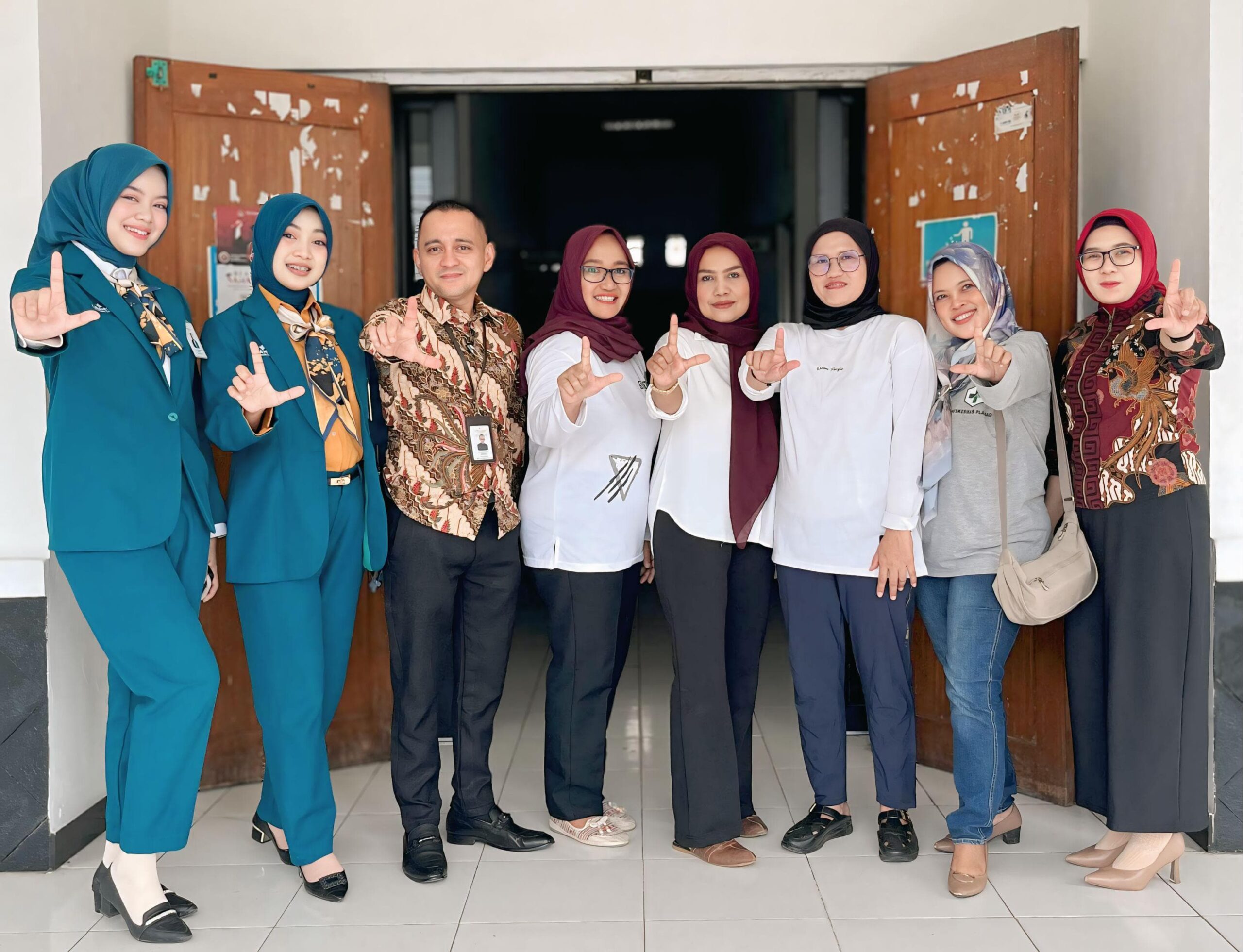 Tingkatkan Gizi Balita Dan Ibu Hamil, RS Lira Medika Karawang Laksanakan Program PMT Di Palumbonsari